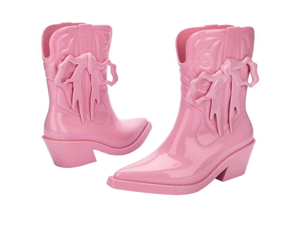 Boot in collab with  Melissa