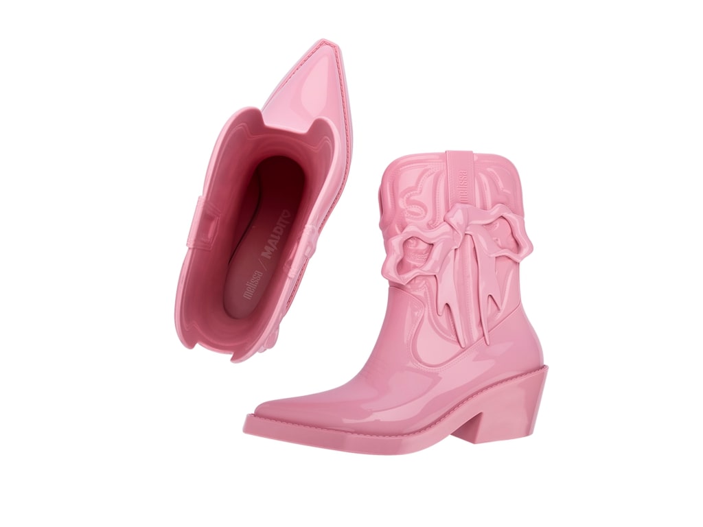 Boot in collab with  Melissa